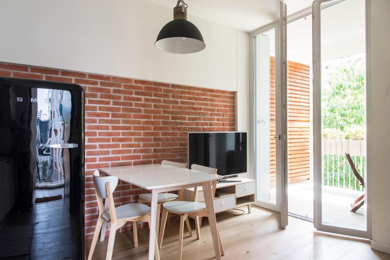 Youhosty - Monviso 32 Apartment Milan Bagian luar foto